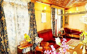 Lake Victoria Houseboats